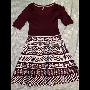 Midi quarter sleeve dress with unique design